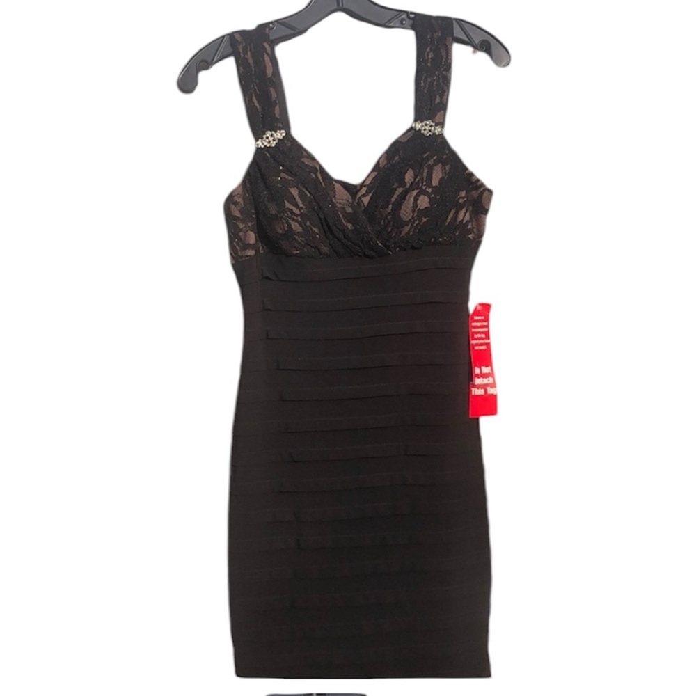 - NWT Gorgeous floor length black dress size 6